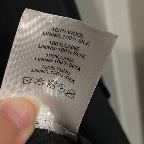 100% wool black Christopher Kane blazer with cutouts. 100% silk lining. Size US8 - Picture 5 of 6